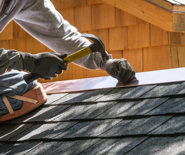Best Commercial Roofing Services  in Pella, IA